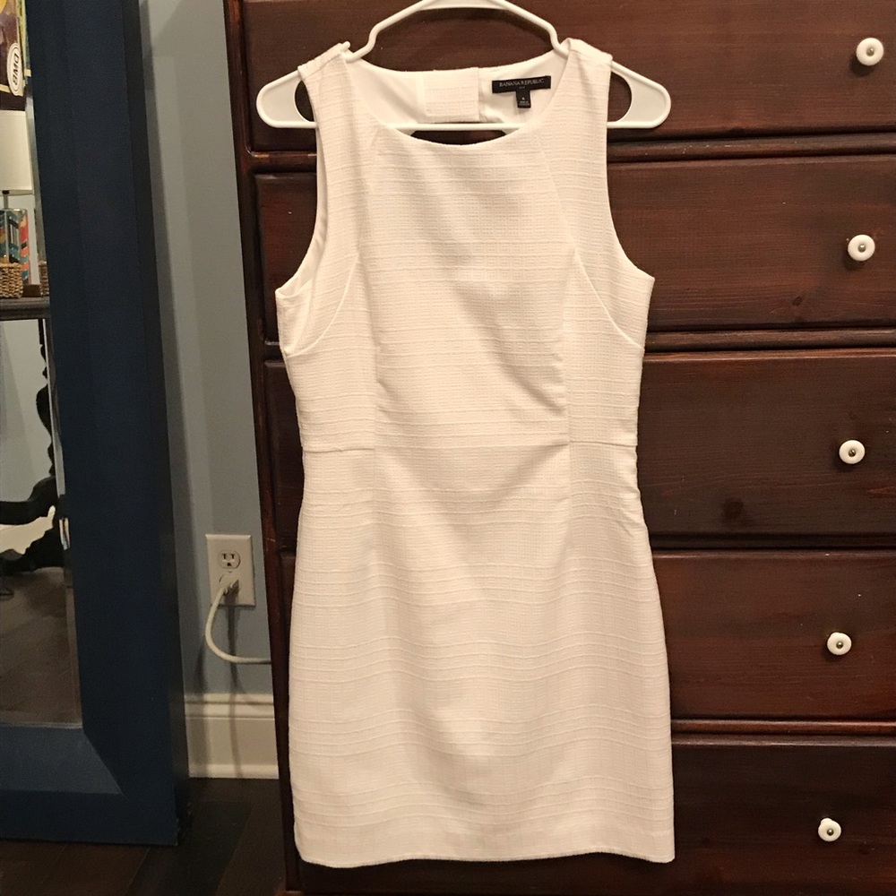 NWT Banana Republic Dress, White, Size 6